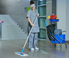 Срочно требуется уборщица в день