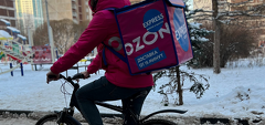 Работа пешим курьером Ozon