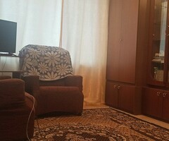 комнатага бир кыз керек