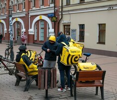 Курьер
Свободный график Выплаты каждый день