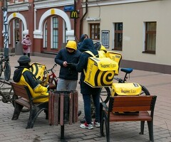 Работа курьером
Бонус 15000 рублей