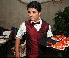 Срочно требуются официанты на подработку с опытом работы