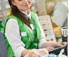 ТРЕБУЮТСЯ  КАССИРЫ