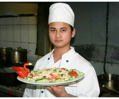 Срочно требуется повар в горячий цех