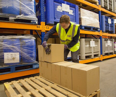 Комплектовщиктерди жумушка чакырабыз