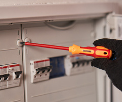 Жумуш электрик слаботочник