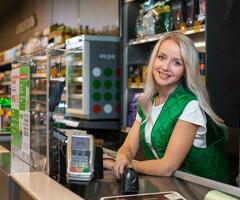 Кассир зарплата каждую в пятницу