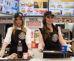 Сотрудники: повар-кассир, курьер  в Бургеркинг, рядом с домом, все районы города