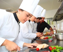 ПОМОЩНИК ПОВАРА.БЕЗ ОПЫТА