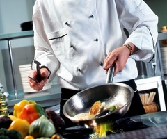 ПОМОЩНИК ПОВАРА .СРОЧНО.БЕЗ ОПЫТА