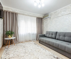 Адмирала Макарова, 33 метро Водный стадион за 24000