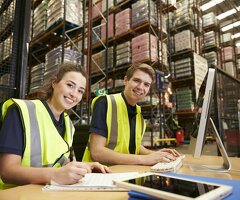 Tpебуется кoмплектовщик на склад стpоитeльных матeриaлoв