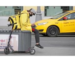 Курьер Яндекс