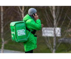 Доставщик еды