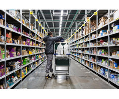 Сборщица заказов