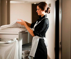 Уборщица в ТЦ Каширский двор