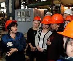 Работники в цех