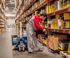 кладовщик 9 часовой рабочий день