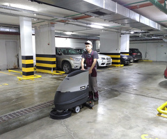 Уборщик подземного паркинга