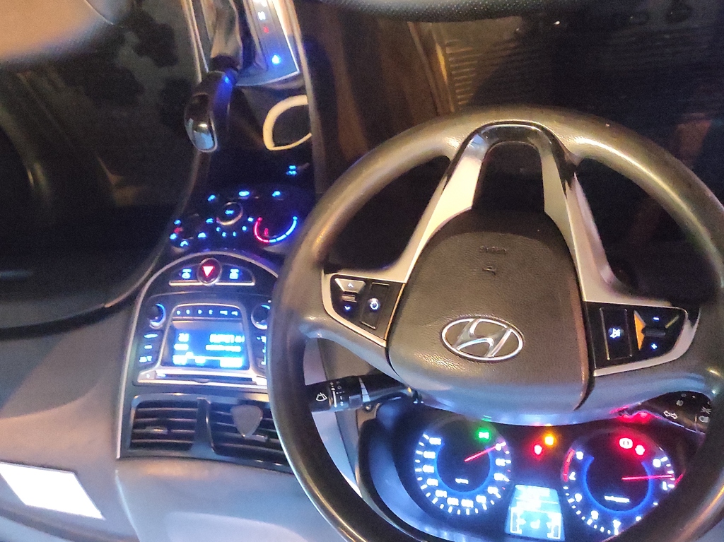 Ппродается Hyundai solaris 2015 1.6 - 2