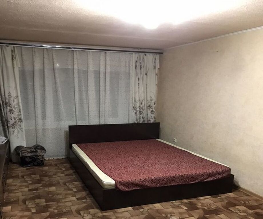 Купи ру комната. Комната берилет. Комната керек. Квартира керек 1 комнатный. Комната берилет 15000 рублей.