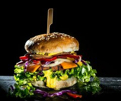 Повар в ресторан быстрого питания