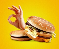 Сотрудник ресторана быстрого питания