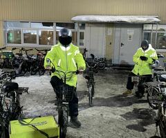 Доставка на электровелосипеде