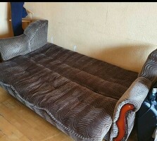 дивандан эки адамга койко