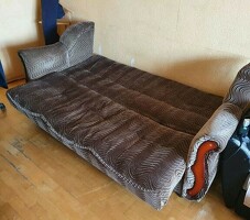 дивандан эки адамга койко