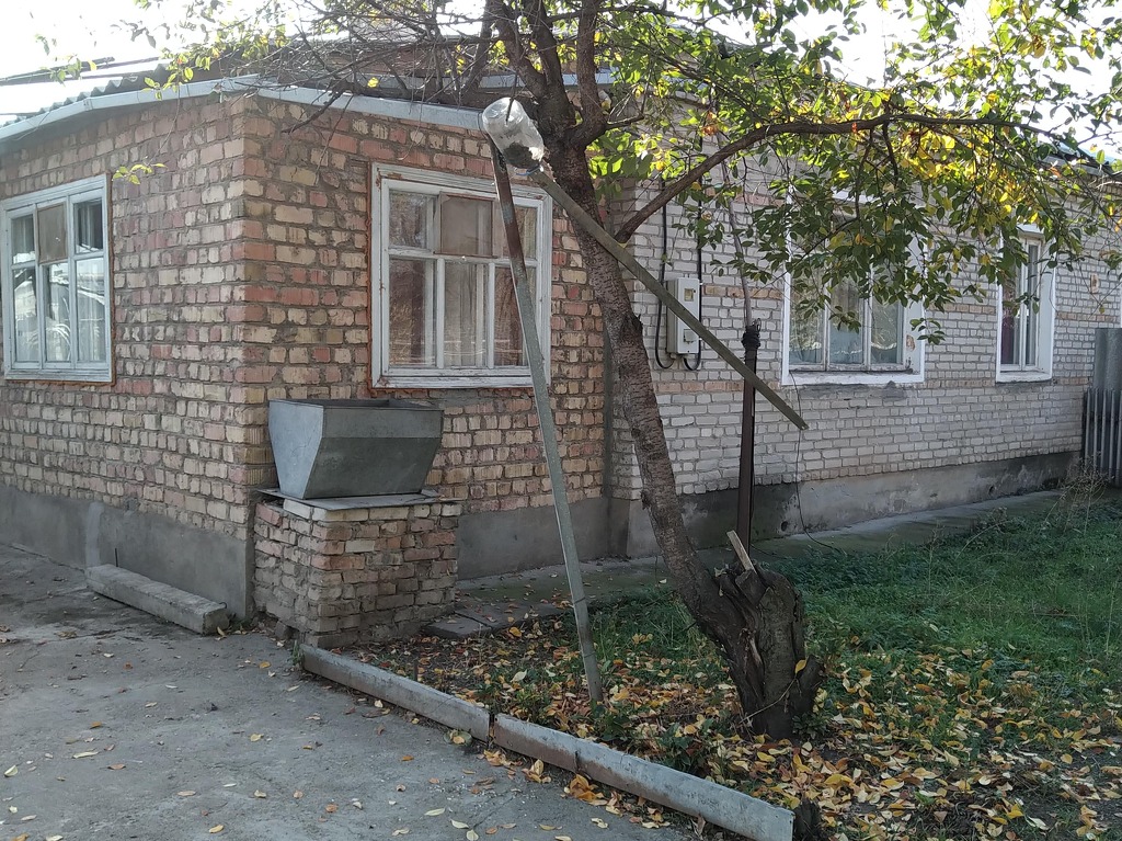 Продаю дом 80 кв.м. от  г.Бишкек 20 км. - 1