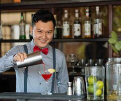 СРОЧНО требуется БАРМЕН с опытом работы