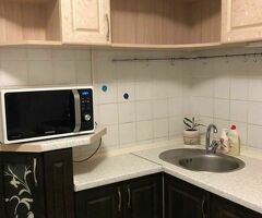 Сдается двушка на длительный срок.