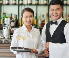 СРОЧНО требуется официант с опытом работы А-ля карт