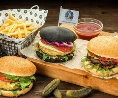 Срочно требуются Повара Кассиры