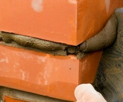 Нужны Кирпичники 5-6 человек, кладка кирпичей мастера! За квадрат 600 рублей! Работа официальная! Жи