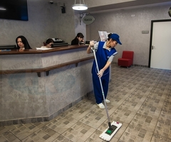 СРОЧНО требуется УБОРЩИЦА В ДЕНЬ