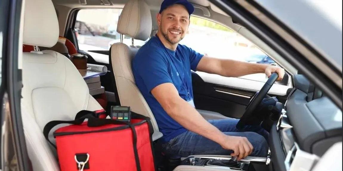 **В кафе ХАТИМАКИ требуется водитель-курьер🚗 📍Адрес: