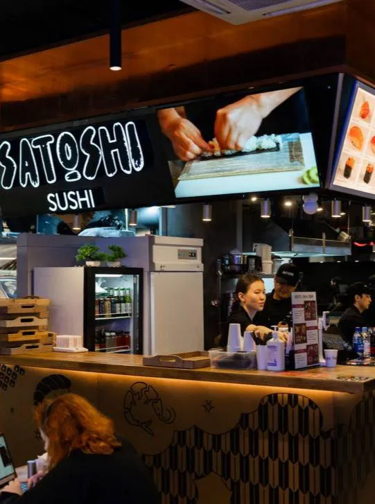 В сеть японской кухни Satoshi Sushi