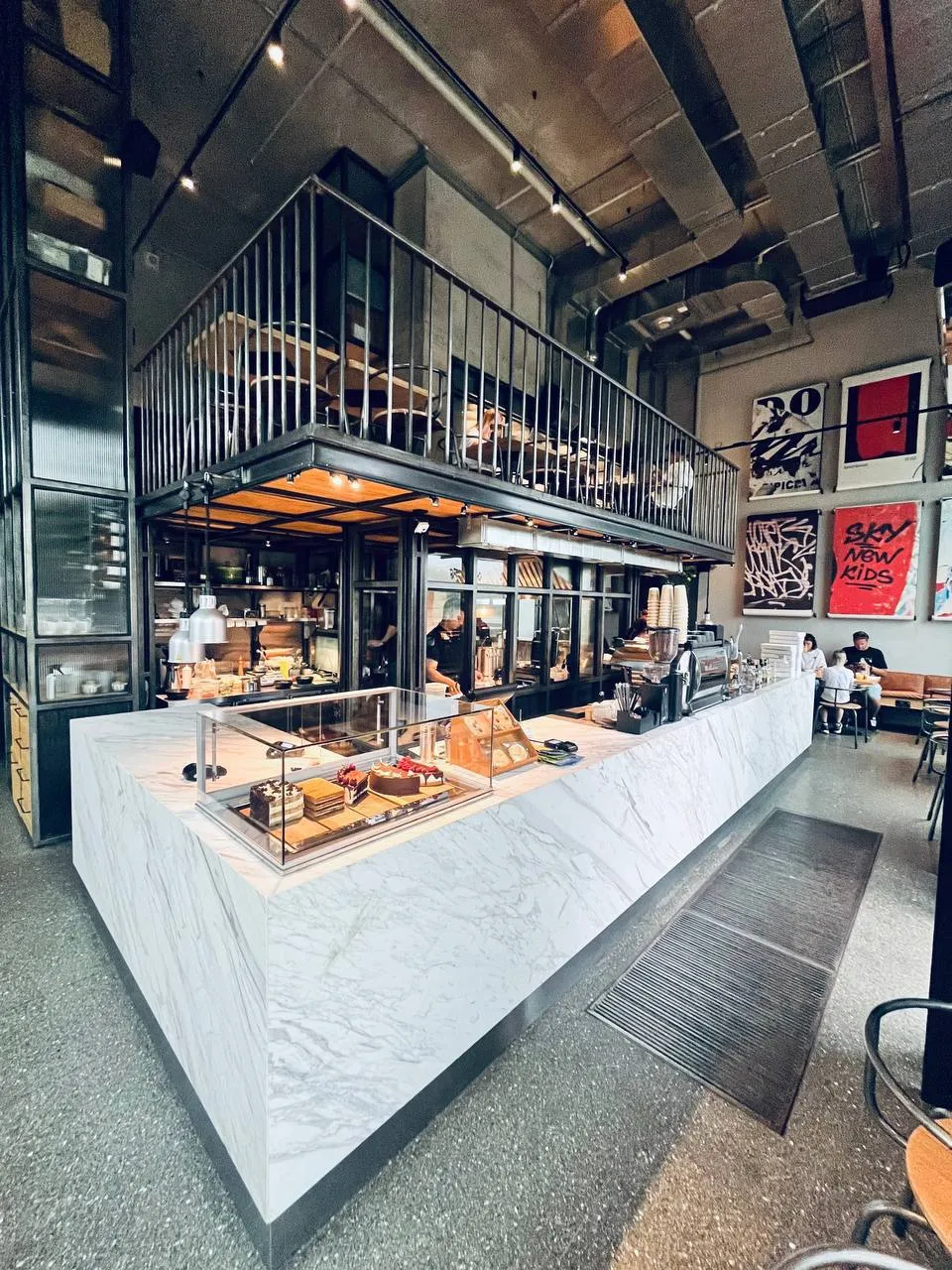 В BRANCHO Brooklyn Bistro ищут менеджера: